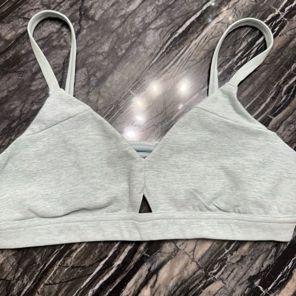 Alo Yoga Light Green Bralette - Picture 2 of 5